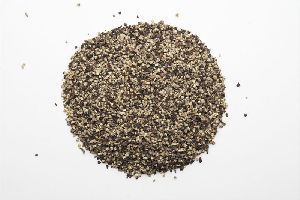 Crushed Black Pepper Corns