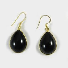 Black color Pearl earring
