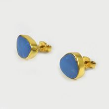 gold stud earring