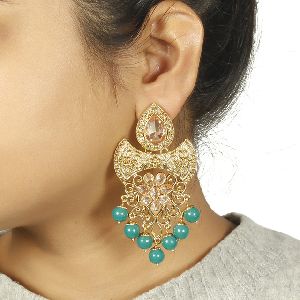 Ethnic Gold Tone Polki Earring With Emerald Stone
