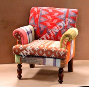 KANTHA SOFA