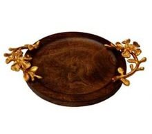 Round wood platter with metal handle