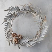 Metal Wall Christmas Wreath Hanging