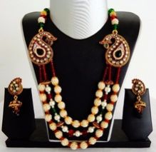 pearl beaded Rani Haar