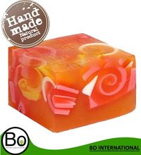 Pawpaw and guava soap