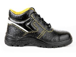Ultima Young Safety Shoes