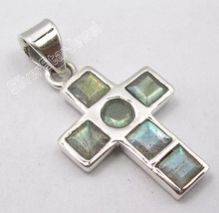 Labradorite Gemstone Pendant