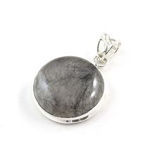 cabochon stone pendant