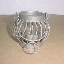 ROUND HANGING LANTERN VOTIVE STAND