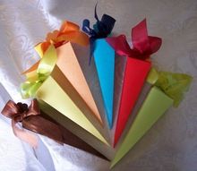 Plain Paper Favor Cones Boxes