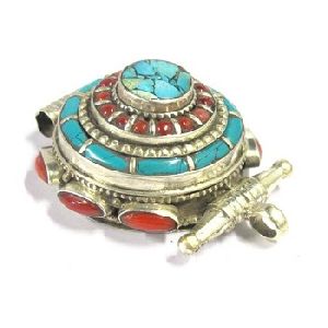Ethnic Tibetan silver Ghau prayer box pendant