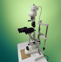 Magnification Slit Lamp