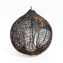 Wire nest candle holder