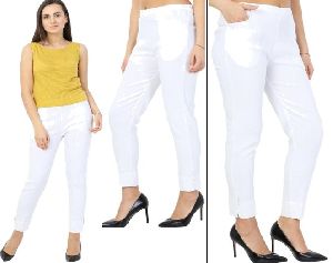 White Ladies Lumlum Cigarette Pant