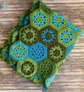 Handmade Knitted Crochet Hexagon Baby Blanket