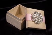 Ivory Favor Box