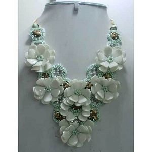 floral necklace