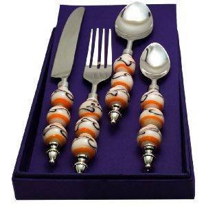 White- Black Climber Cutlery set