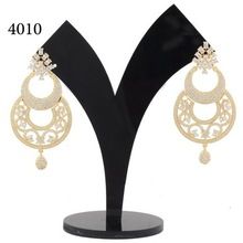 chandbaali style earring