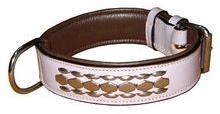 Leather dog collar with clinchers