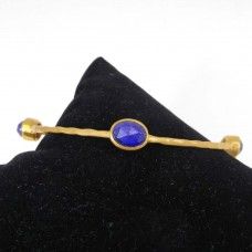 Senorita Lapis Lazuli Gold Plated Hammered Bezel Set Bangle