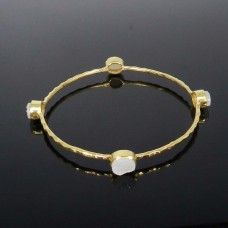 Senorita Natural White Druzy Gold Plated Hammered Bezel Set Bangle