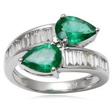 emerald ring