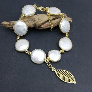 Natural White Pearl Gemstone Bezel Set Bracelet with Leaf Charm