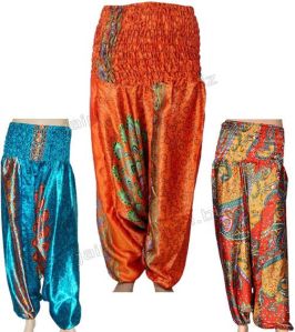 Ladies Mulicolored Flowers Design Harem Capri Pants