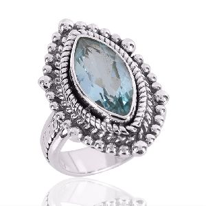 Natural Sky Blue Topaz Gemstone 925 Sterling Silver Ring