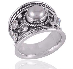 Pearl And Oxidized Gemstone 925 Sterling Silver Ring