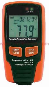 Temperature Humidity Logger with Lcd