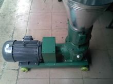 animal feed pallet machine