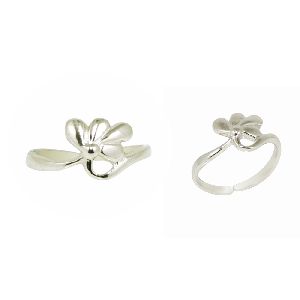 Awesome Looking 925 Sterling Silver Flower Toe Ring