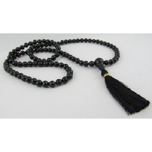 Black onyx knotted round bead necklace