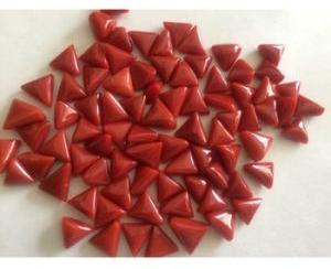 Cabochons smooth triangle red coral