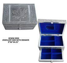 white metal silver jewelry Box