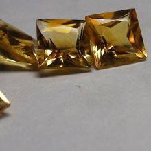 princess cut citrine gemstone