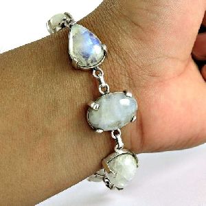 Charming 925 Sterling Silver Rainbow Moonstone Bracelet