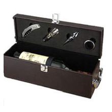 Leather finish wine tool set