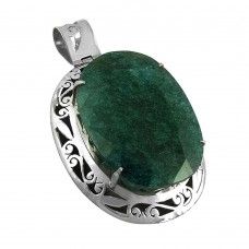 Lovely!! 925 Sterling Silver Emerald Pendant