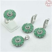 Beautiful Indian Gemstone Emerald Silver Set Jewelry