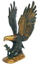 eagle sculpture