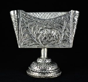 VISITING CARD HOLDER STAND SILVER
