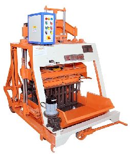 1060mm Double Vibrator Concrete Block Making Machine