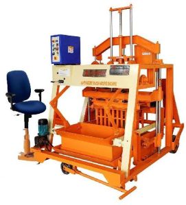 860mm Triple Vibrator Auto Feeder Double Stroke Concrete Block Making Machine