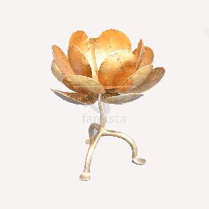 Rustic Copper Iron Lotus Decorative Showpiece