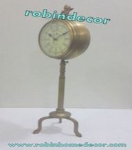 desk clock Table