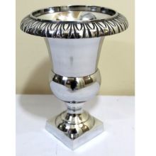 Beautiful Aluminium Metal Flower Vase