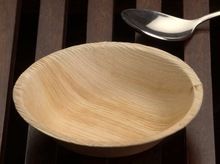 WOODEN DECORATIVE DISPOSIBLE CHARGER PLATE